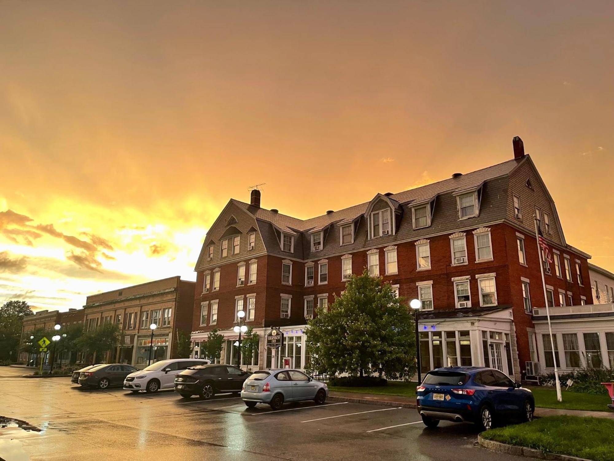 The Brandon Inn Экстерьер фото